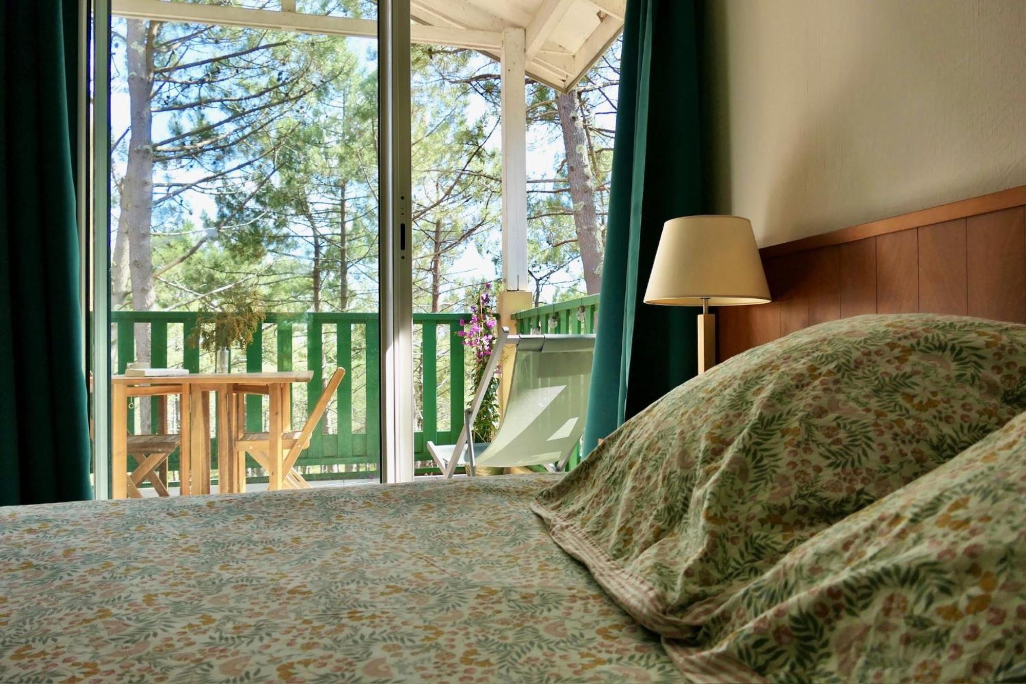 Apt Les Grands Pins, Entre Foret, Lac Et Ocean カルカン エクステリア 写真